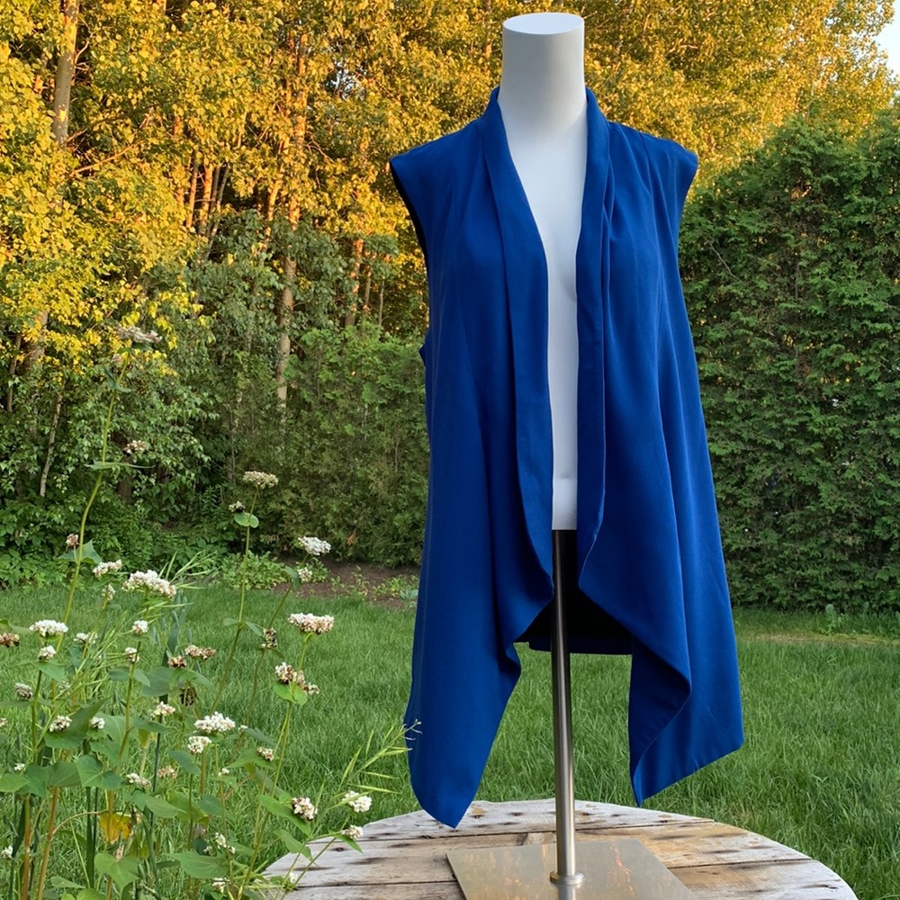 Vintage electric blue sleeveless blazer